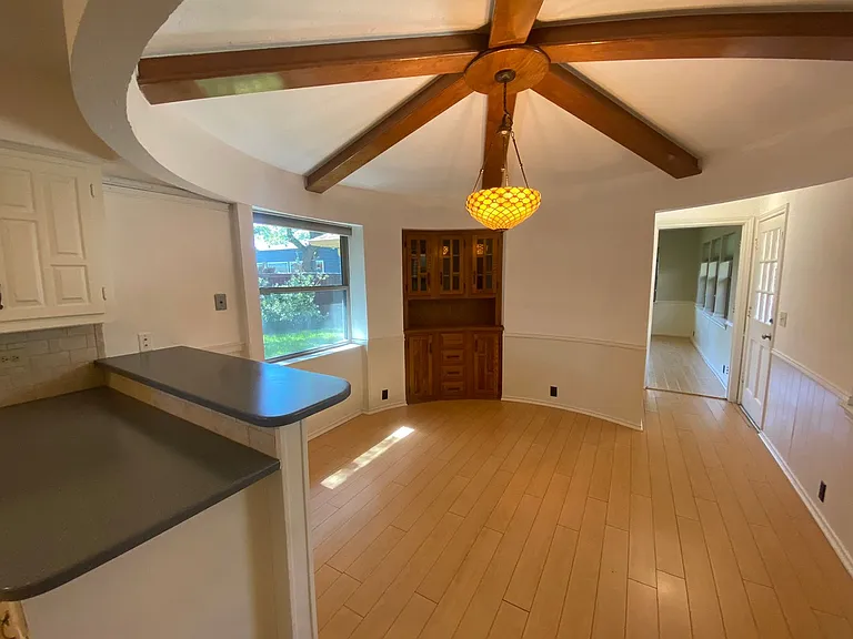 3616 Stagecoach Trl — Photo 10