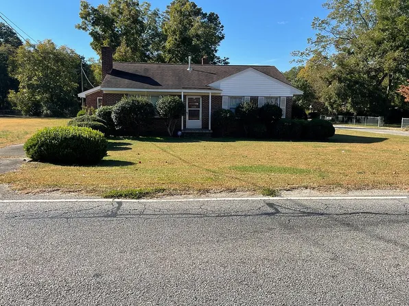 327 Saluda Ave, Batesburg, SC 29006