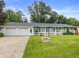 810 4th St, Plover, WI 54467