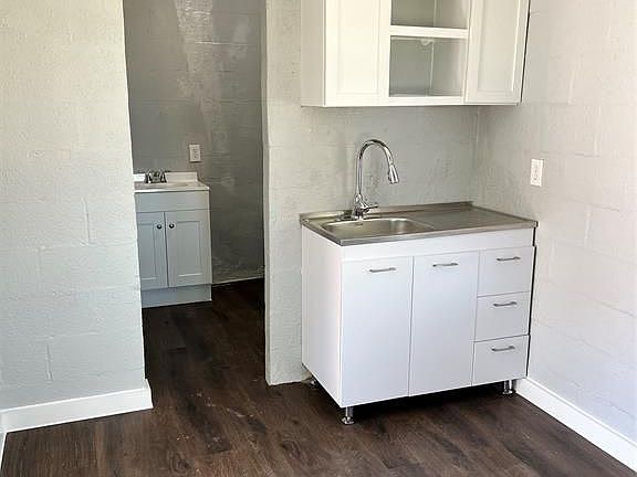 3rd image of 415 N Beauregard St #13