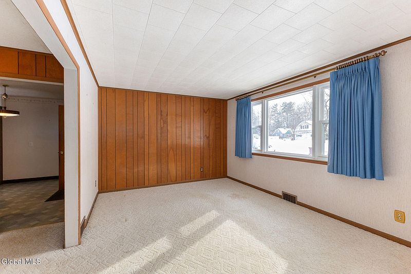 5th image of 58 E Highland Drive