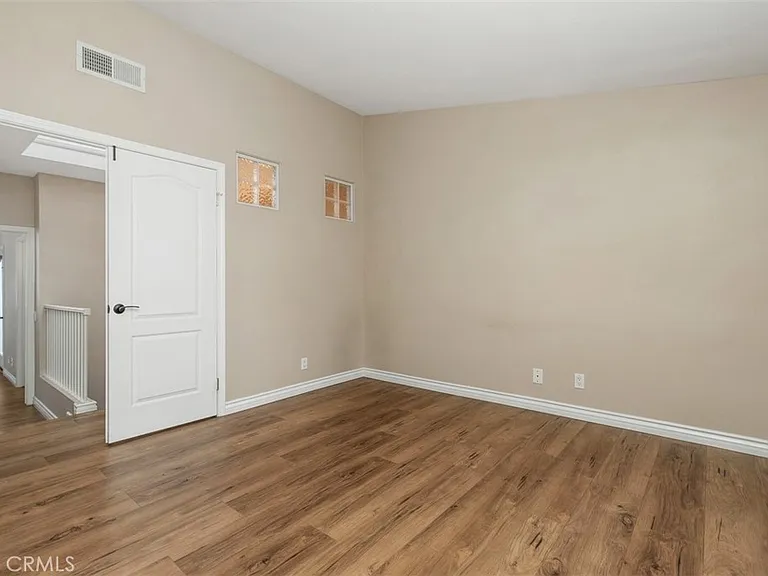 64 Mission Ct — Photo 21
