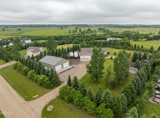 4409 Crescent Ridge Rd, Bismarck, ND 58503