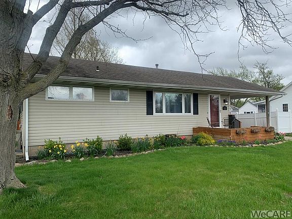 3rd image of 502 Columbia Dr