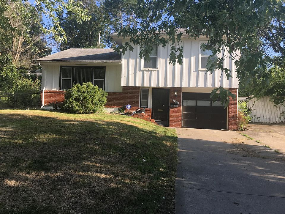 1st image of 5801 Fairlane Dr