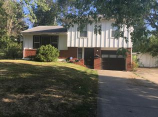5801 Fairlane Dr, Kansas City, MO 64134