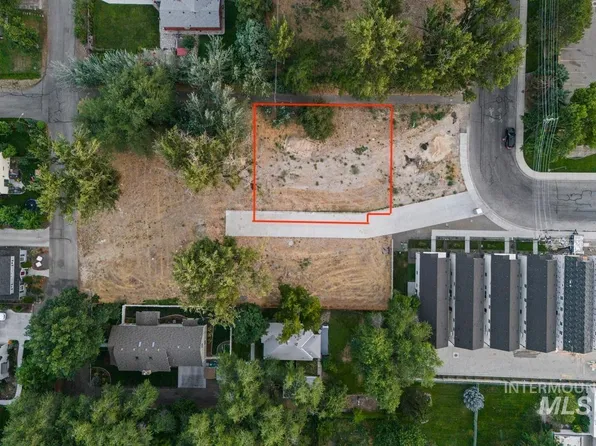 2304 N 35th St, Boise, ID 83703