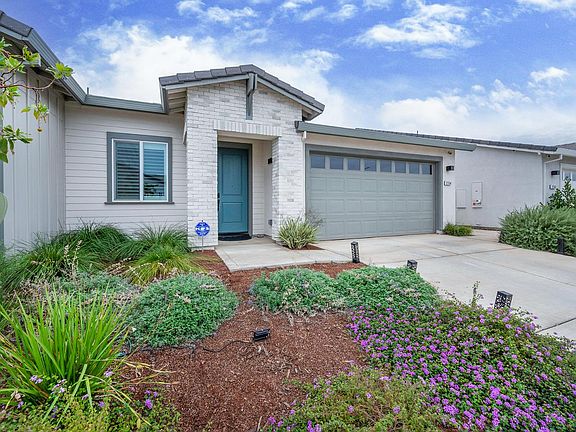 3rd image of 12164 Solis Way