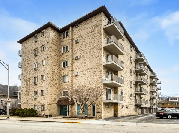 300 Circle Ave APT 4K, Forest Park, IL 60130