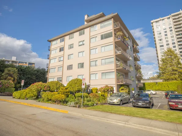 150 21st St #102, West Vancouver, BC V7V 4A3