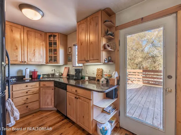 415 Aspen Dr APT 1, Jackson, WY 83001