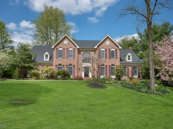 70 Collis Ln, Chester Boro, NJ 07930