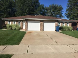 1530 Bristol Ln, Schererville, IN 46375