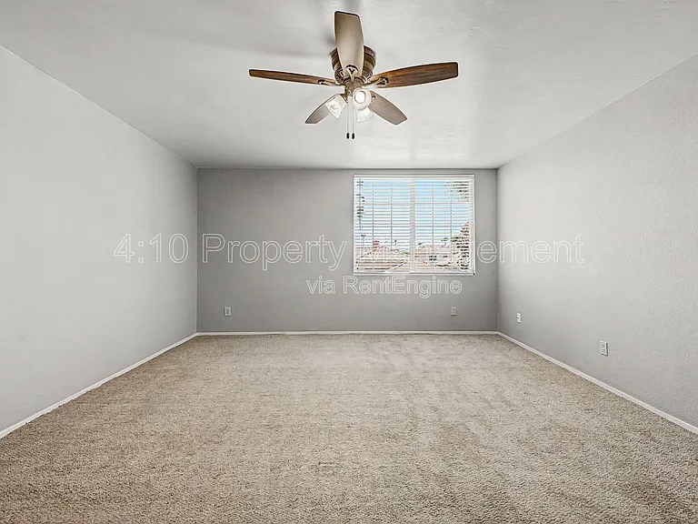 3236 E Hiddenview Dr — Photo 18
