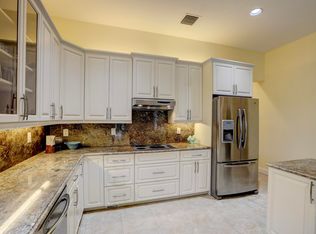 580 Cross Creek Cir, Sebastian, FL 32958