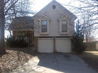 1621 SE Long Pl, Lees Summit, MO 64063