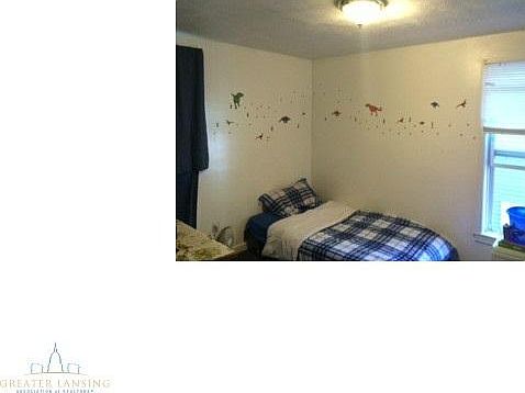4th image of 1602 Lyons Ave