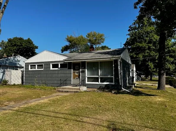 218 Broadway St, Michigan City, IN 46360