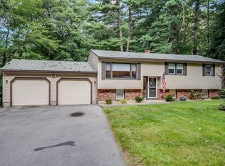 8 Hickory Ln, Billerica, MA 01821