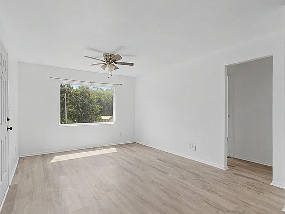 4th image of 5633 Anderson Rd
