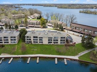 855 Cliffs Dr #303C, Ypsilanti, MI 48198
