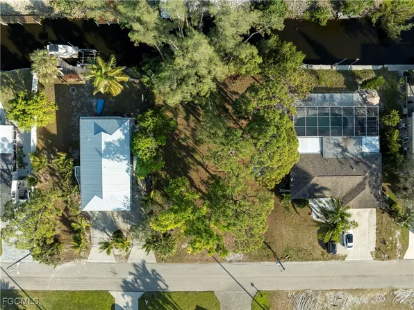 27290 J C Ln, Bonita Springs, FL 34135