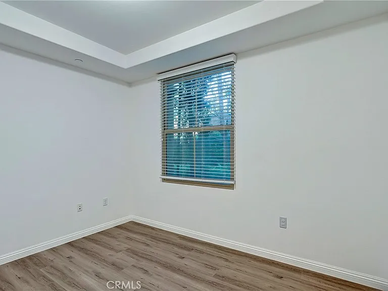 70 Kempton — Photo 23
