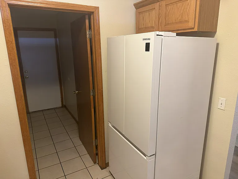 2424 N Keller Dr — Photo 17