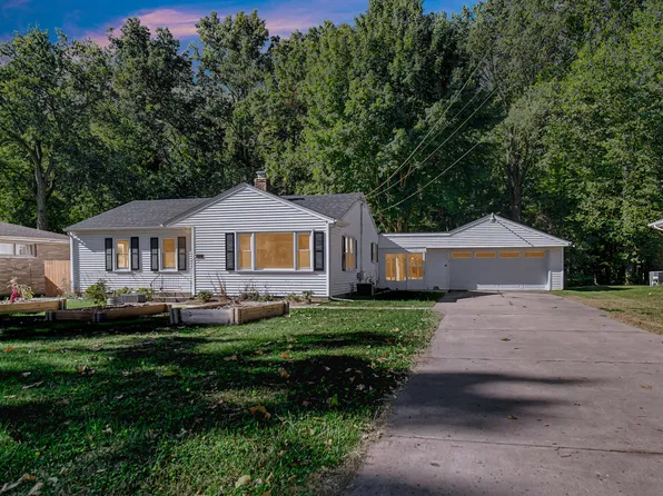 512 Johnson Rd, Trail Creek, IN 46360