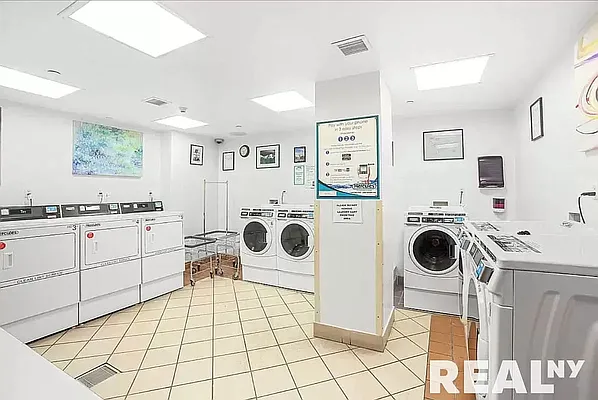 Rented by REAL New York | media 16
