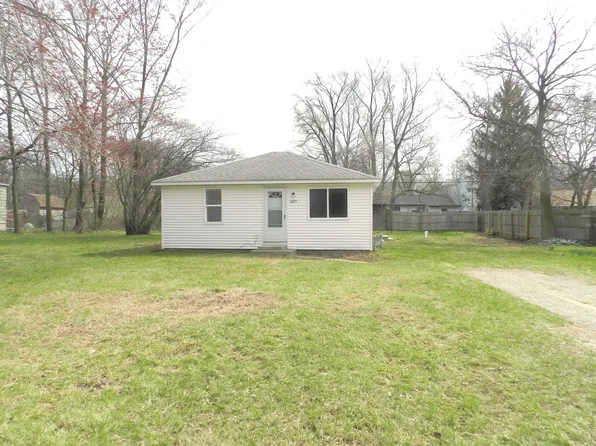 1187 Villa Ct, Benton Harbor, MI 49022