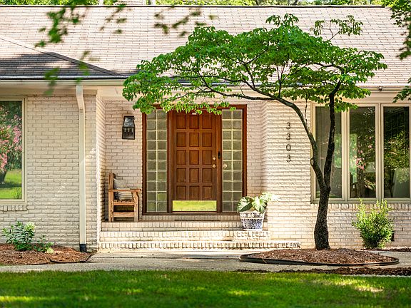 5th image of 3303 Stoneybrook Dr