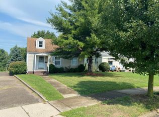 1600 Sweetbriar Ln N, Springfield, OH 45505