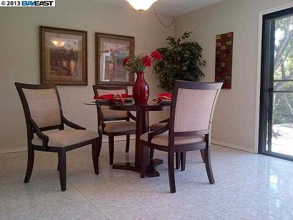 5th image of 2444 Driftwood Way
