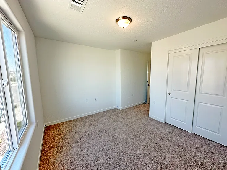 3rd Bedroom, upstairs