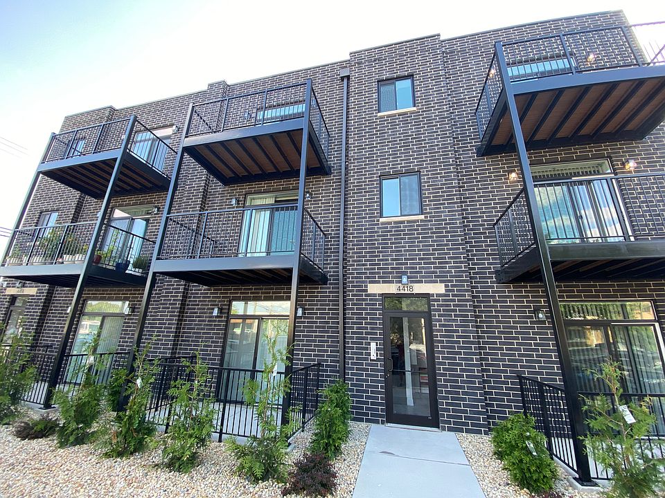 1st image of 4418 N Austin Ave #102