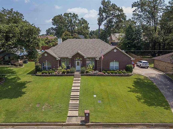 3rd image of 2404 Northview Dr