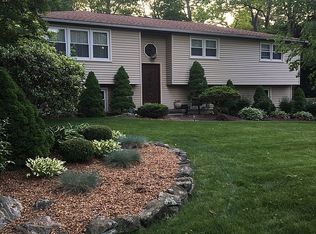 67 Tower Rd, Middlebury, CT 06762