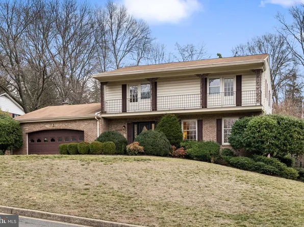 7327 Range Rd, Alexandria, VA 22306