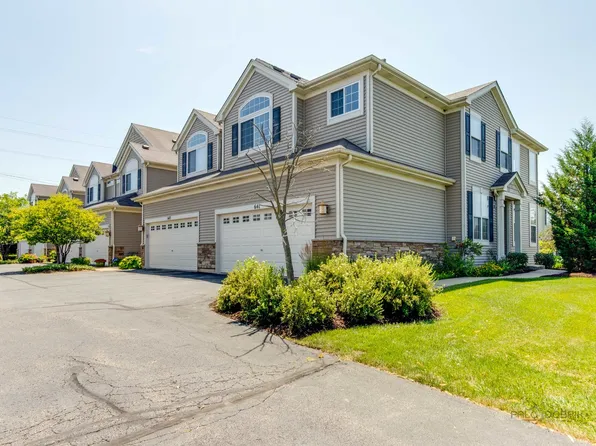 641 S Jade Ln, Round Lake, IL 60073