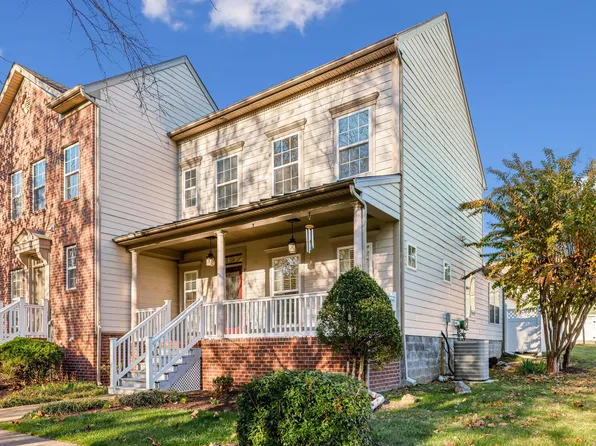 8720 Gauphin Pl, Nashville, TN 37211