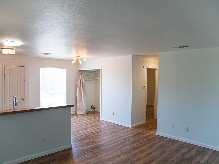 5300 Indio Cv #C — Photo 3