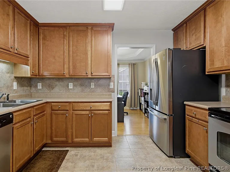 420 Thorncliff Dr — Photo 21