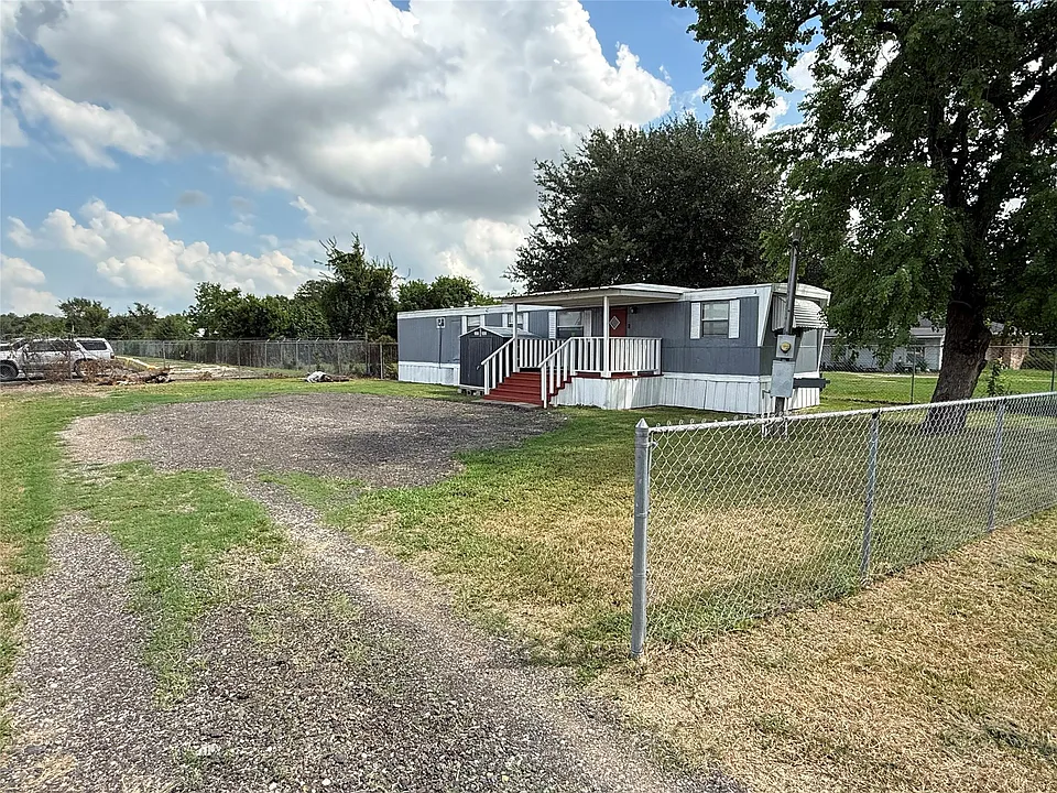 4514 W Cedar Bayou Lynchburg Rd