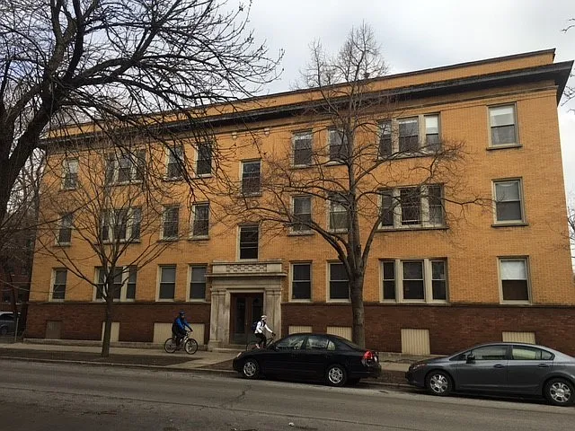 1354 W Berwyn Ave #1 — Photo 12