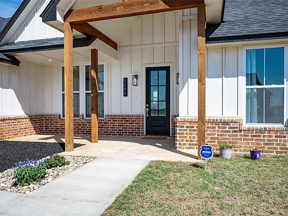 4th image of 5488 NE Minnow Ln