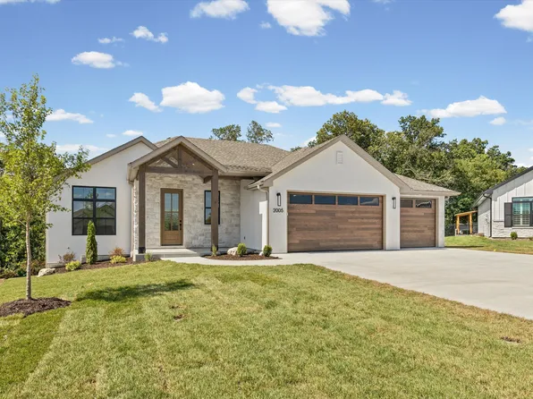 2005 Stone Mountain Pkwy, Columbia, MO 65201