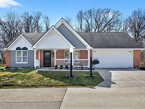 2nd image of 1495 Victorian Way