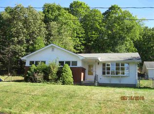 16 Maple St, Rensselaer, NY 12144