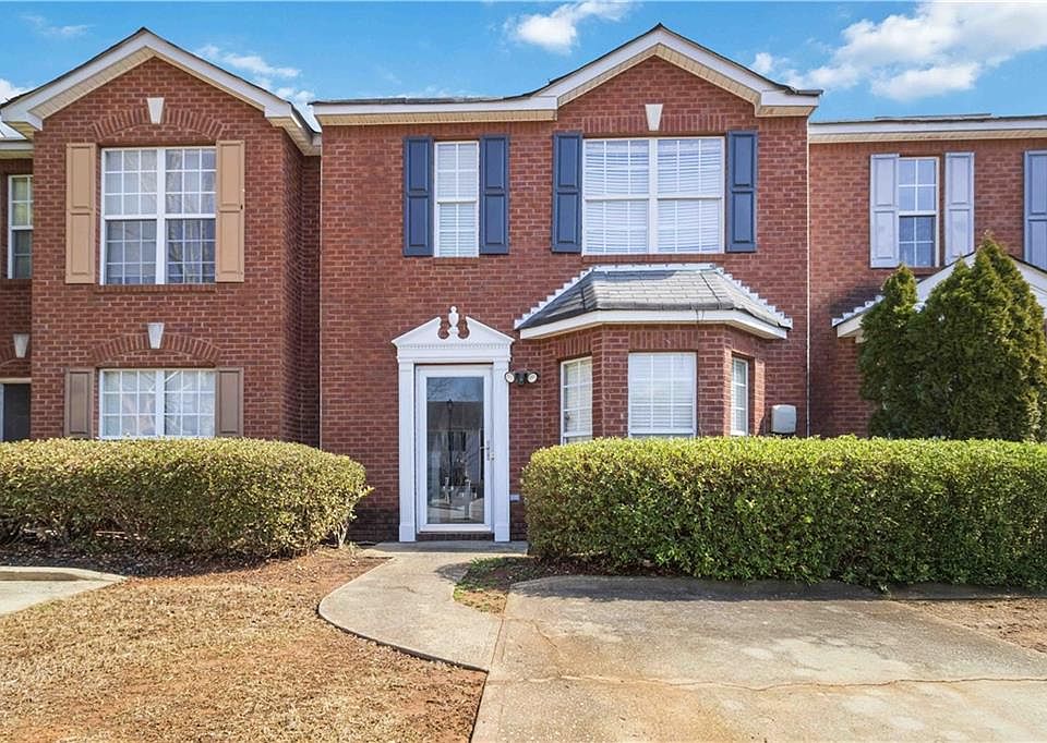 1st image of 5559 Strathmoor Manor Cir